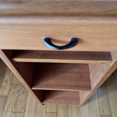 コンパクト引き出し付き本棚の画像