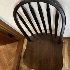 木製　ダイニングチェアの画像