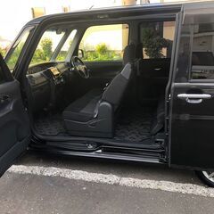 タントカスタムRS　４WD　パワースライドドア・エンジンスターター・TV・ナビ　人気のブラックの画像