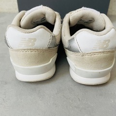 New Balanceベビースニーカー14.5センチの画像