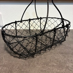 ワイヤーバスケット　小物入れの画像