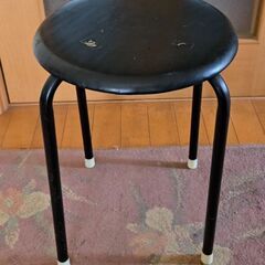 丸パイプ椅子
