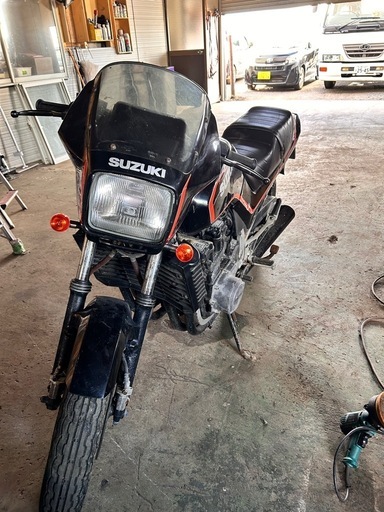 札幌の工場に到着！！冬の間、無料で預かります！希少ヨシムラカラー！！早い物勝ち！、スズキGSX400FW!レストア＆整備終了！！予約受付ます！！