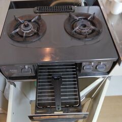 無料　無印良品１人掛けソファー１台・シングルベッド１台・都市ガスレンジ１台の３台セットであげます。の画像