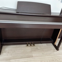 電子ピアノ　CASIO の画像
