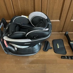 コンビ　チャイルドシート　ネルームの画像