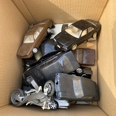 【お取引完了】【ジャンク品】旧車プラモデル　部品取りなどにの画像