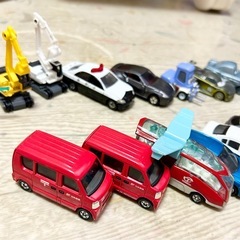 レア✨15台【カーズ、トミカ等まとめ売り】メーカーいろいろ／画像ご確認くださいの画像