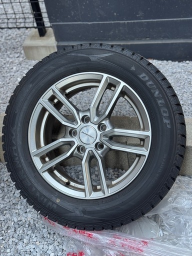★受け渡し決定しました★中古16インチ スタッドレスタイヤ215/60R16ホイール付き4本セット
