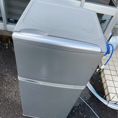 初売りセール‼️AQUA 2ドア冷蔵庫 AQR-111C(S)動作確認済み 2013年製✨の画像