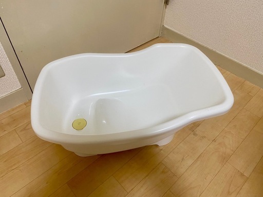 【お譲り決まりました】ベビーベッド・ハイローチェア・赤ちゃん布団・沐浴桶
