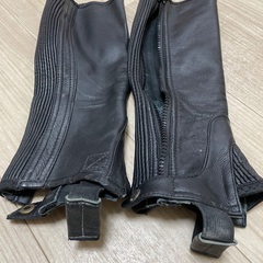 乗馬用ブーツ・ハーフチャップスの画像