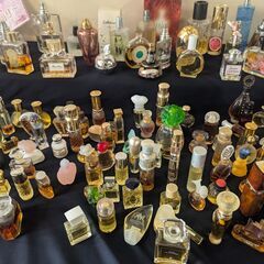 香水 各種（可愛いミニボトル多数）の画像