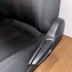 NDロードスターH27年式純正シート の画像