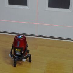 レーザー墨出器　YAMASHIN PM-3 動作美品の画像