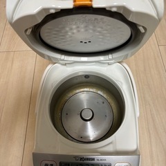 【中古】炊飯器3合炊き（象印マイコン炊飯ジャー極め炊きNL-BD005）の画像