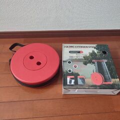 折りたたみ椅子の画像