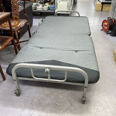 折りたたみベッド シングル 折り畳みベッド キャスター付き リクライニング 多段階調節可 札幌市手稲区の画像