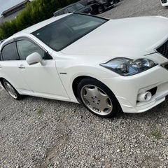 トヨタクラウンハイブリッドの画像