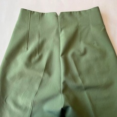 ZARA ハイウエストパンツ ミントグリーン の画像