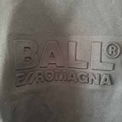 BALLトレーナーの画像