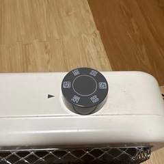 アイリスオーヤマ 小型電気ストーブ EHT-800Wの画像