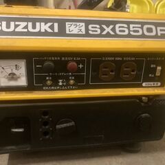エンジン発電機2台の画像