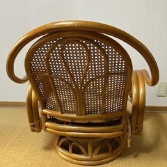 ラタンチェアの画像