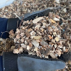 引取り限定　ウッドチップ　軽トラ1台分　マルチング　マルチング材　枝葉　幹　庭　ガーデニング　畑　植木　雑草対策　の画像