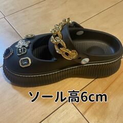【新品未使用】キラキラ厚底サンダル(24cm)の画像