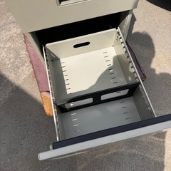 オフィス家具 スチール　引出し 袖机の画像