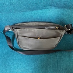 ⭐️値下げ！中古美品【整理収納アドバイザー 柳沢小実さん監修】整理収納ショルダーの画像