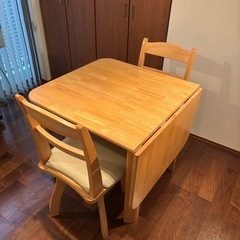 【お取引中
】ダイニングセット　回転椅子2脚の画像