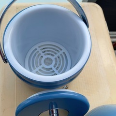 新品　
昭和レトロ トリコロール 魔法瓶 氷入れセットの画像