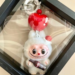 Labubu ラブブ　キャラクターホルダーの画像
