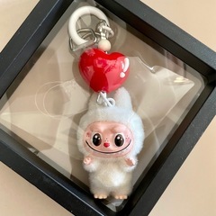 Labubu ラブブ　キャラクターホルダーの画像