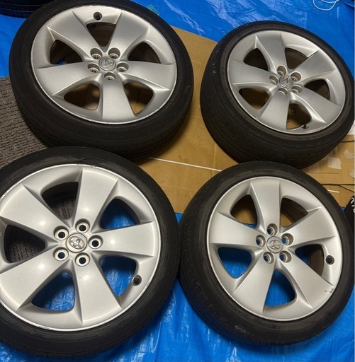 プリウスのホイール17インチ