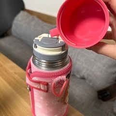 子供　水筒　保冷　の画像