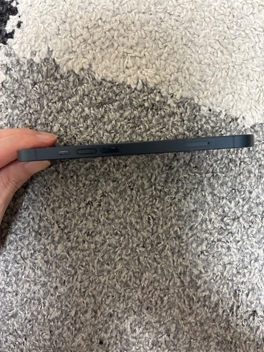 受付停止です　iPhone13  128GB 中古　黒色
