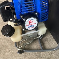 BIG M   BCS264SN 背負い式草刈機　良品　新品刃付きの画像