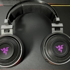 Razer Nari Ultimate 美品 ゲーミングワイヤレスヘッドセットの画像