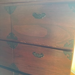 収納家具　引き出し　茶色の画像
