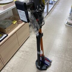 J5639 【リユースのサカイ柏店】　 コードレス掃除機　dyson　v10fluffy　クリーニング済み 　 参考価格30,689円の画像