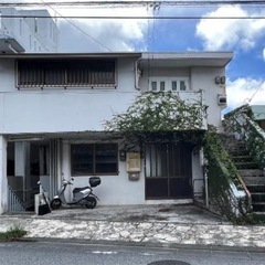 浦添市経塚　倉庫