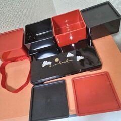 ①九谷焼　圓山窯合わせ絵柄角小鉢１０客②山中塗うさぎ2色重箱　弁当箱２客計１２客の画像
