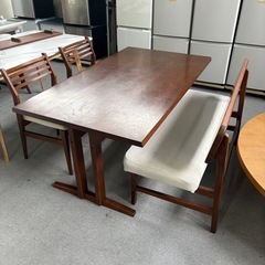 ⭐️ダイニングテーブル⭐️  天然木　テーブル&イス　4点セット　大阪市近郊配送無料の画像