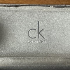 オシャレ🍀メガネケース👓Calvin Kleinカルバンクラインめがね拭き付き❗️男女兼用美品グレーの画像