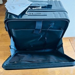 新品キャリーM sizeの画像