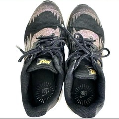 【NIKE】ナイキ スニーカー 黒 22.5㎝ キッズ 運動用 シューズ 通学の画像