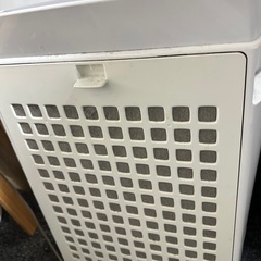 シャープ　空気清浄機　FU-A51-Wの画像